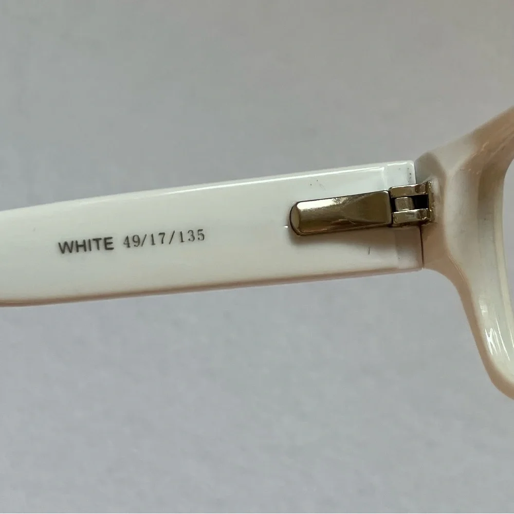 NEW Modern Slick Glasses